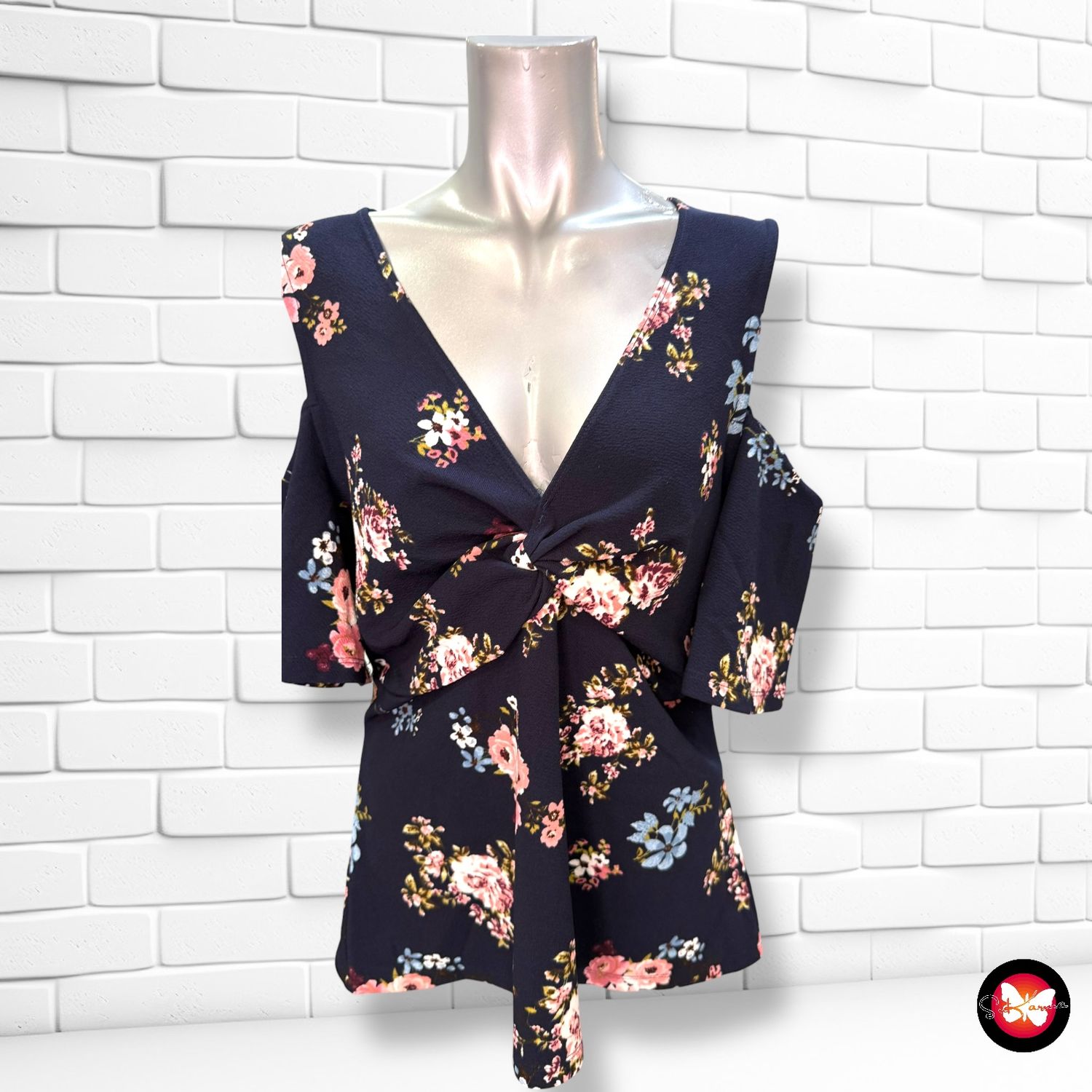 **HOY** Blusa de hombros descubiertos SHEIN CURVE Talla 1XL