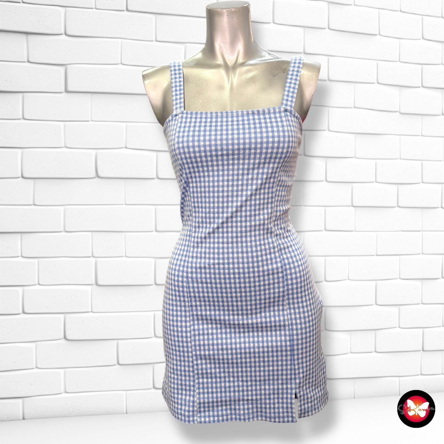 Vestido de tirantes de cuadritos BERSHKA Talla XS