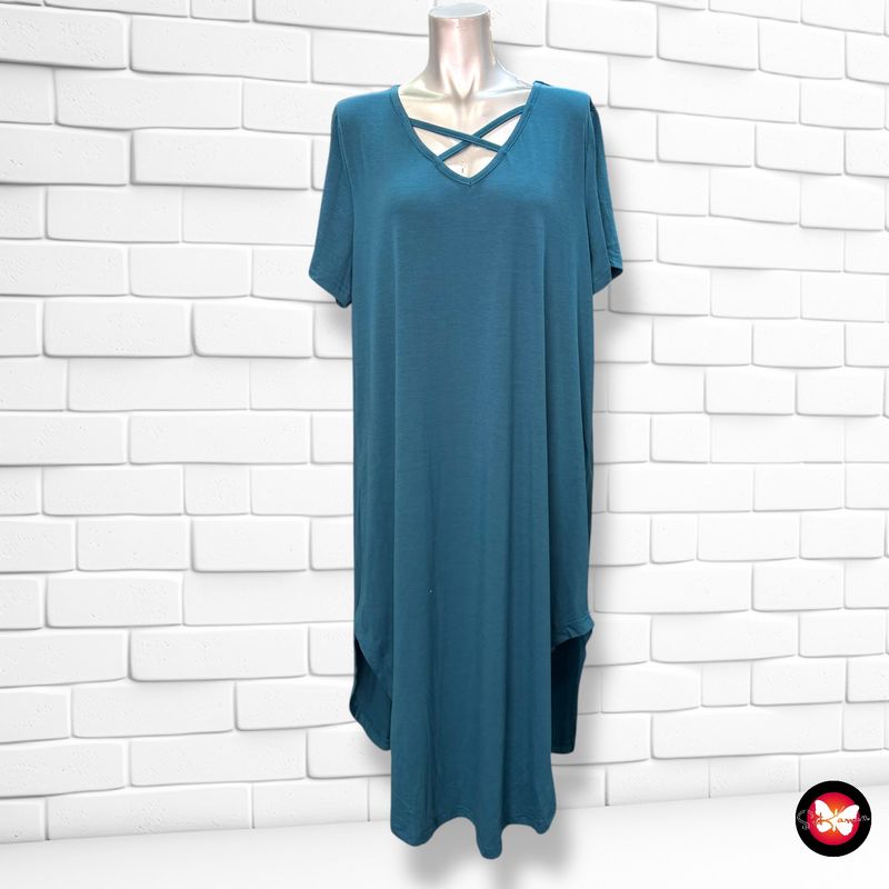 **HOY** Vestido básico de manga corta SHEIN CURVE Talla 0XL