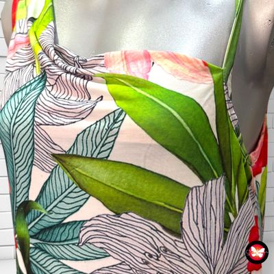 **HOY** Blusa con escote drapeado SMASH! Talla M