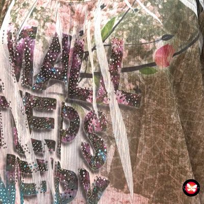 **HOY** Blusa traslúcida corte mariposa MISSY Talla S/M (grande)