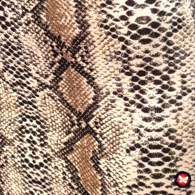 **HOY** Falda estampado serpiente SHEIN Talla M