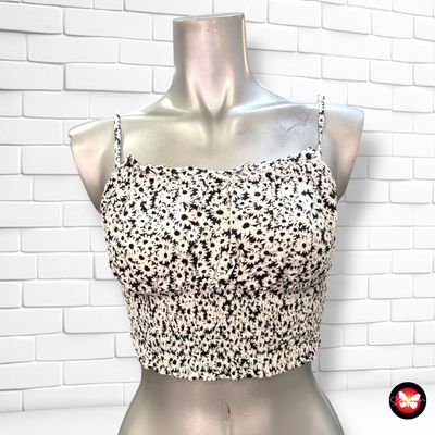 **HOY** Blusa cropped de florecitas BERSHKA Talla S