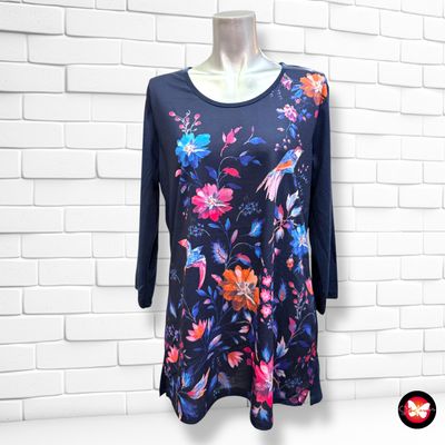 Camiseta de media manga con flores Talla 46/48 (pequeña)