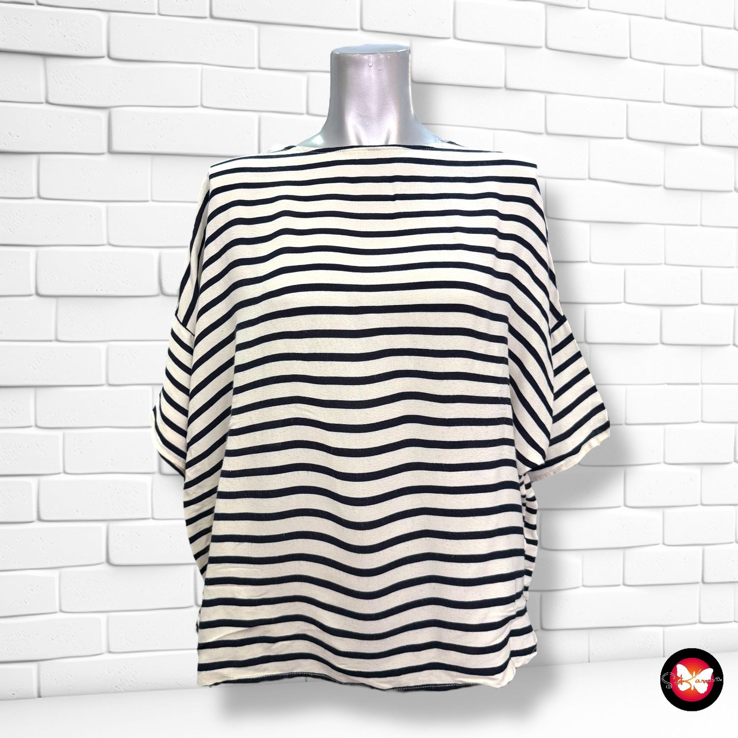 **HOY** Blusa de manga corta de rayitas C&amp;A Talla 42