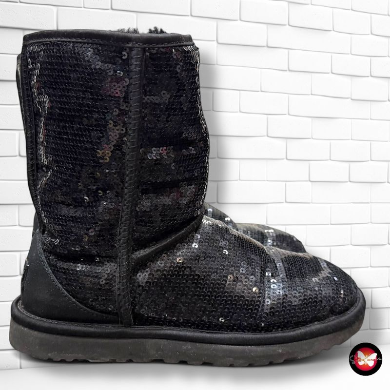**HOY** Botines de lentejuelas con borreguito UGG T39