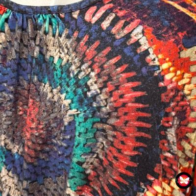 **HOY** Blusa de manga larga estampada NED Talla M (grande)