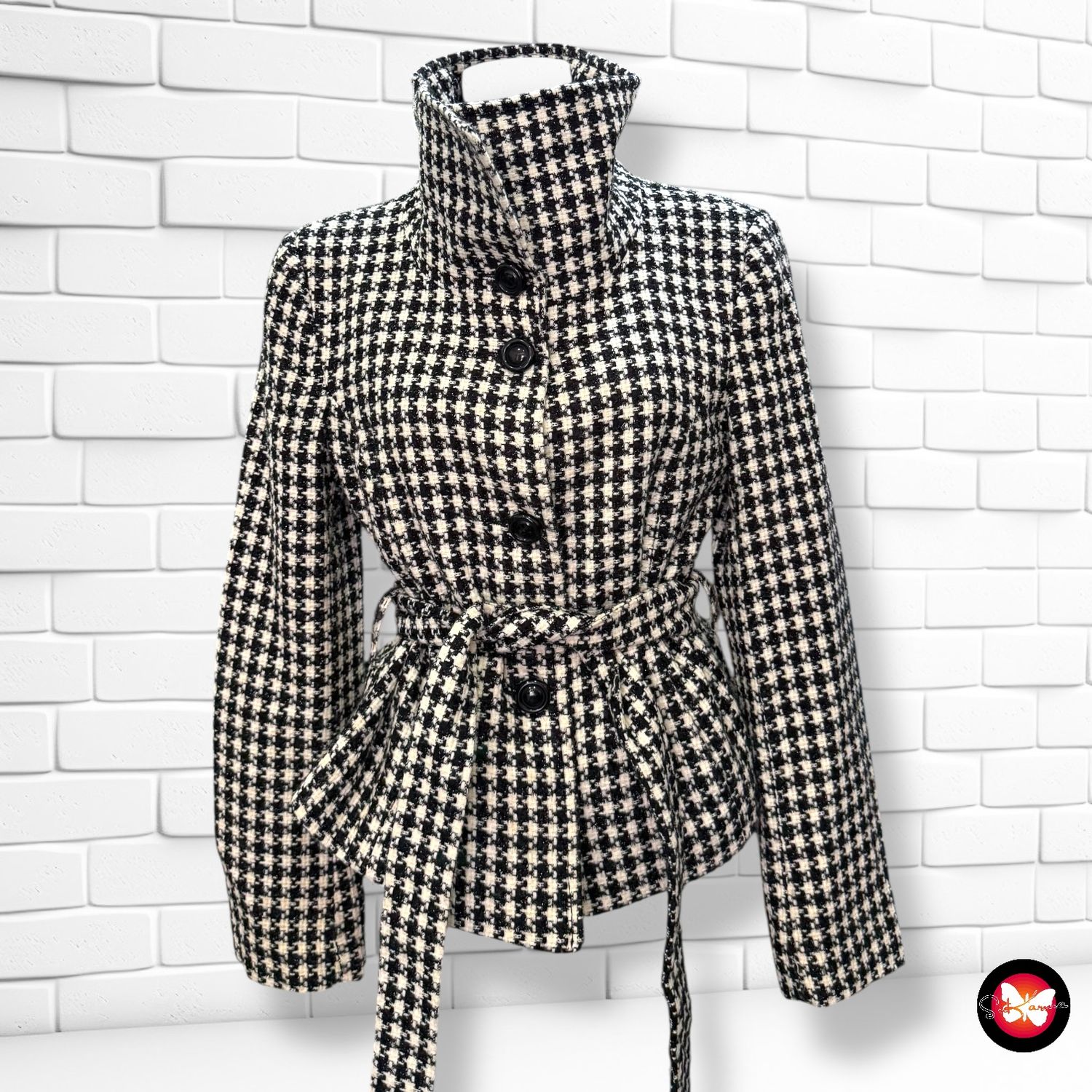 **HOY** Abirgo corto estampado pata de gallo ZARA Talla 40 (pequeña)