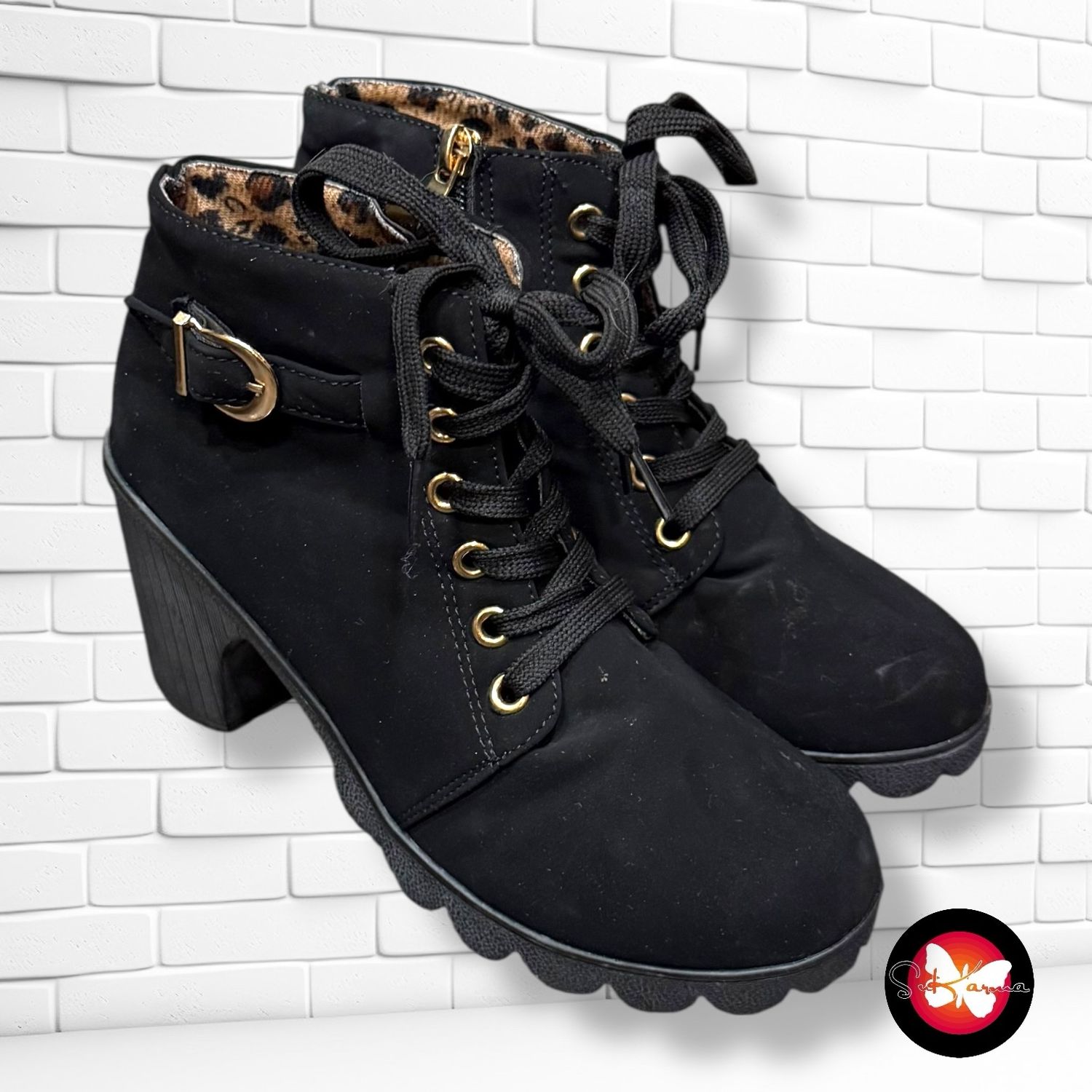 **HOY** Botines de tacón con cordones T36