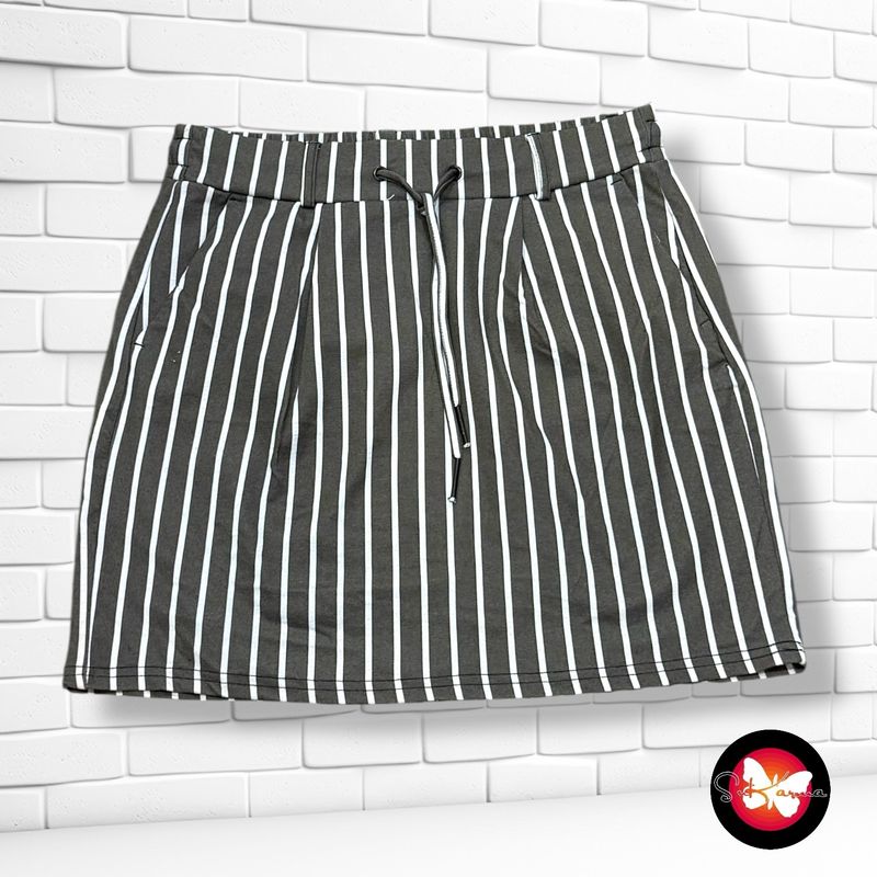 **HOY** Falda de rayas HAILY’S Talla M