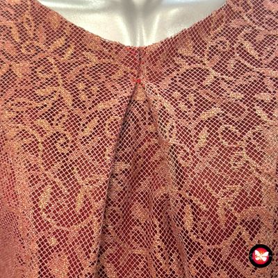 Blusa de noche con encaje Talla 40 (pequeña)
