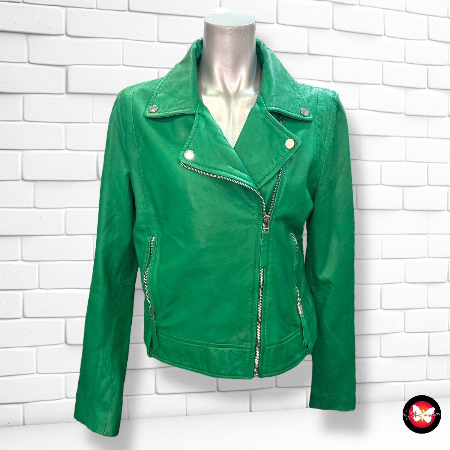 Cazadora de piel STRADIVARIUS Talla M
