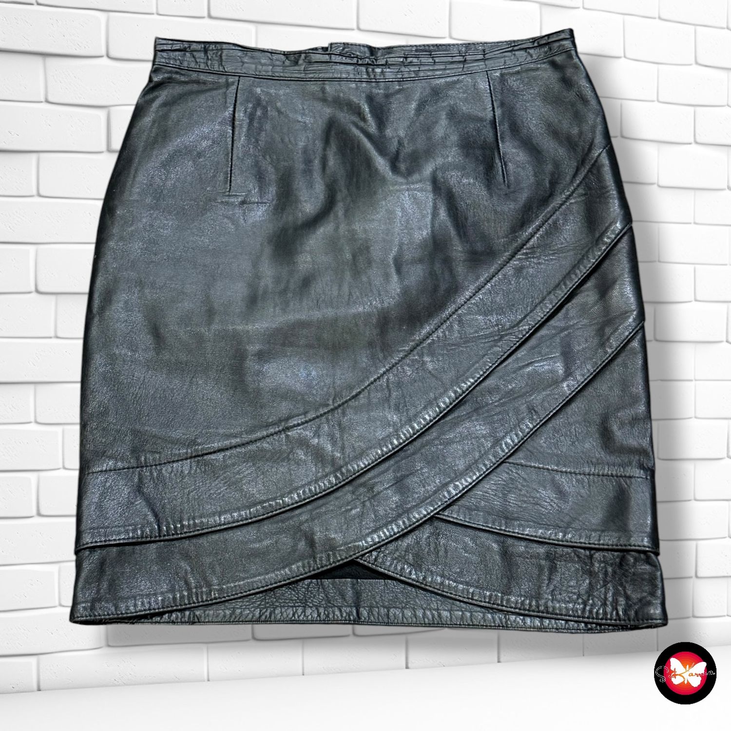 **HOY** Falda de piel vintage Talla S/M