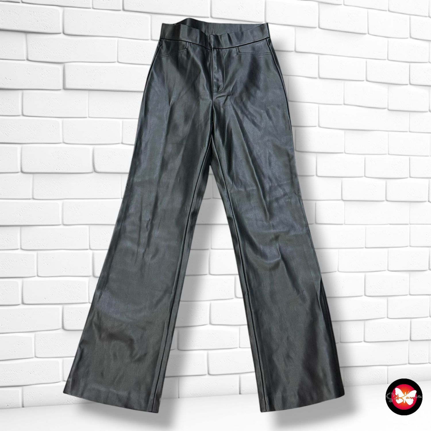**HOY** Pantalón de piel sintética STRADIVARIUS Talla 34