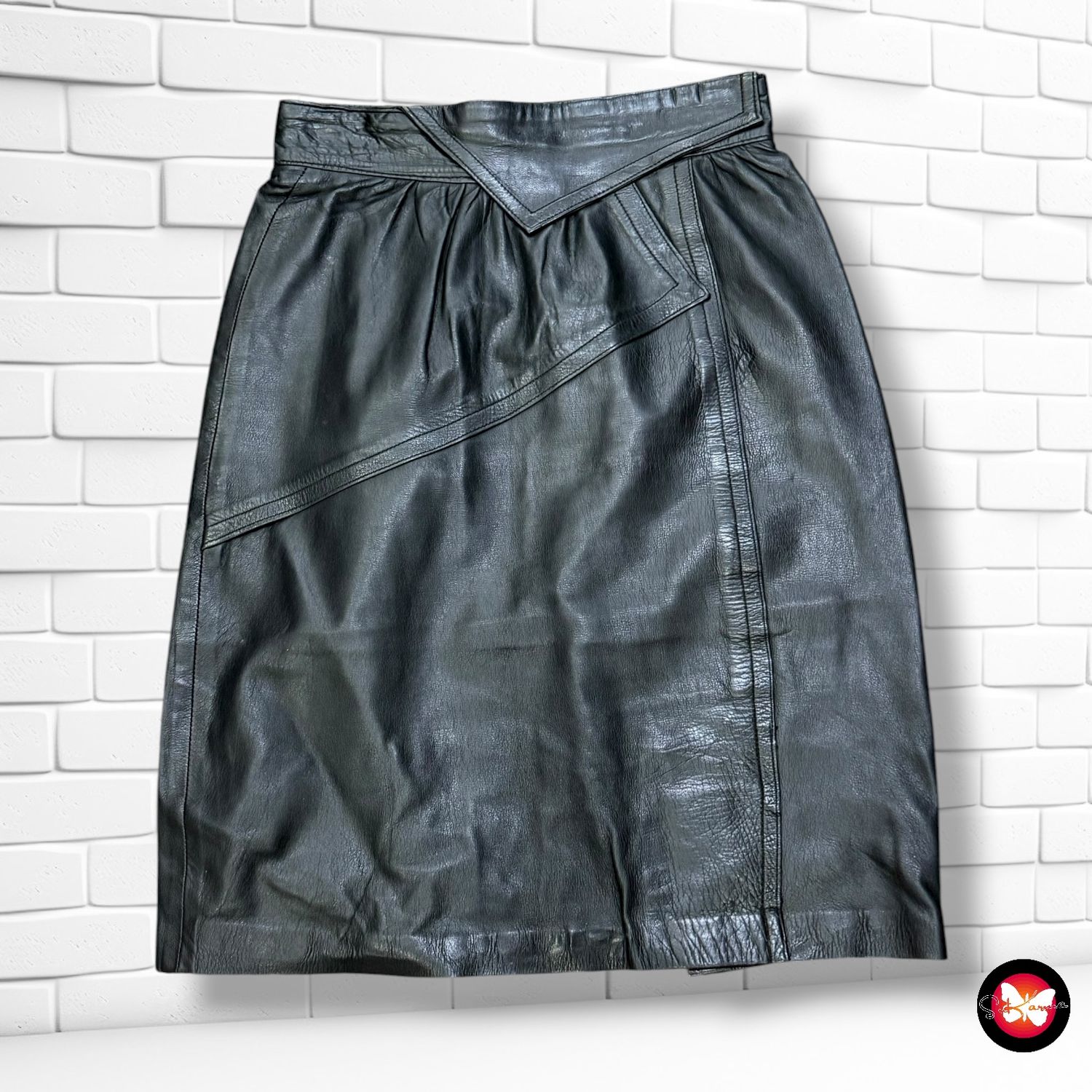 **HOY** Falda de piel vintage Talla S/M