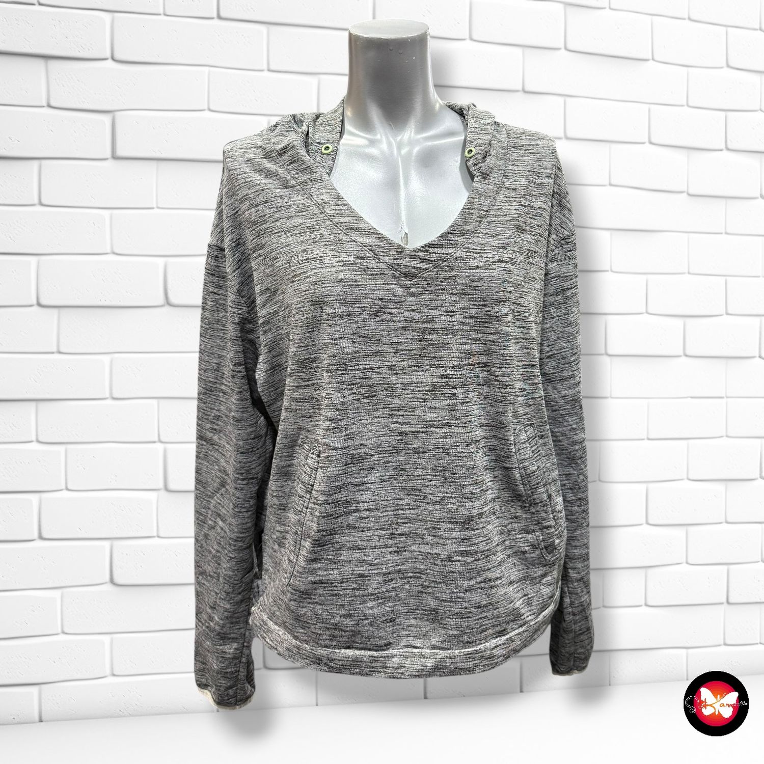 **HOY** Sudadera deportiva con capucha BERSHKA Talla L/XL