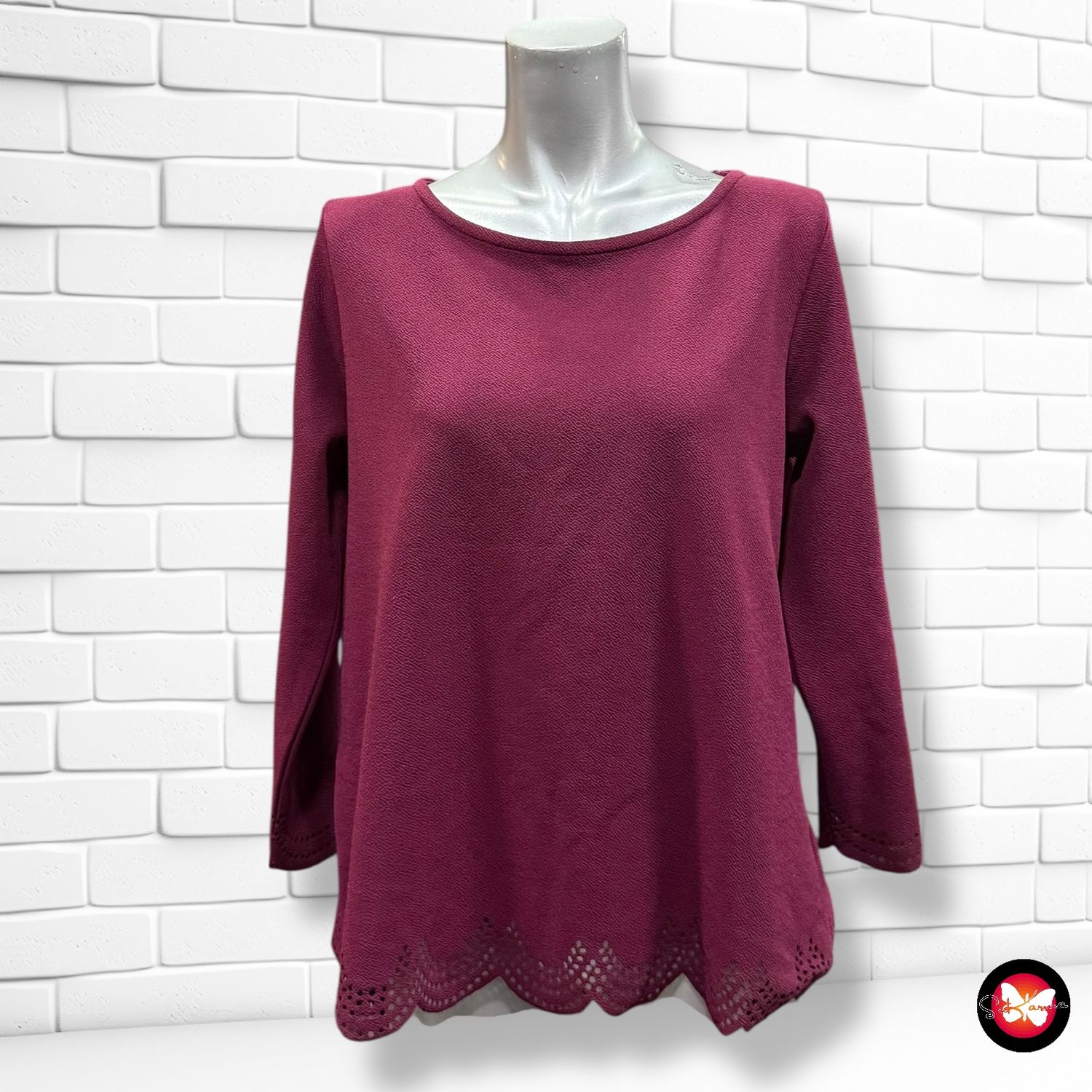 **HOY** Blusa de manga larga con bajo caladito SFERA BASIC Talla L