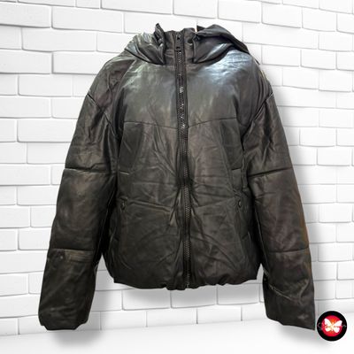 Chaqueta acolchada de piel sintética PULL&amp;BEAR Talla L