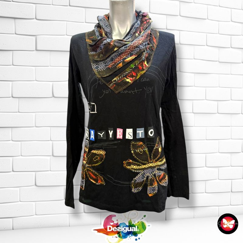 **HOY** Camiseta de manga larga con cuello cruzado DESIGUAL Talla M