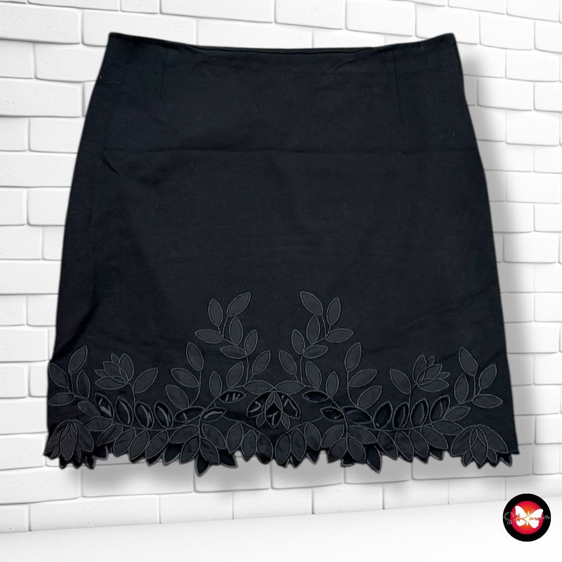 **HOY** Falda con bordados Talla L/XL