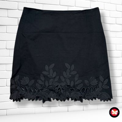 **HOY** Falda con bordados Talla L/XL