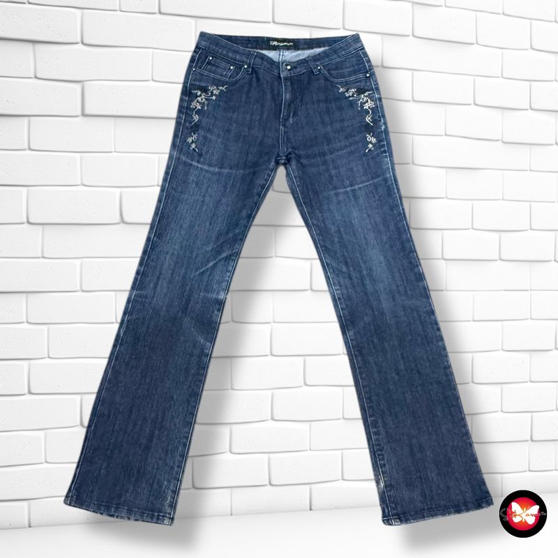 **HOY** Pantalón vaquero con bordados Talla 42