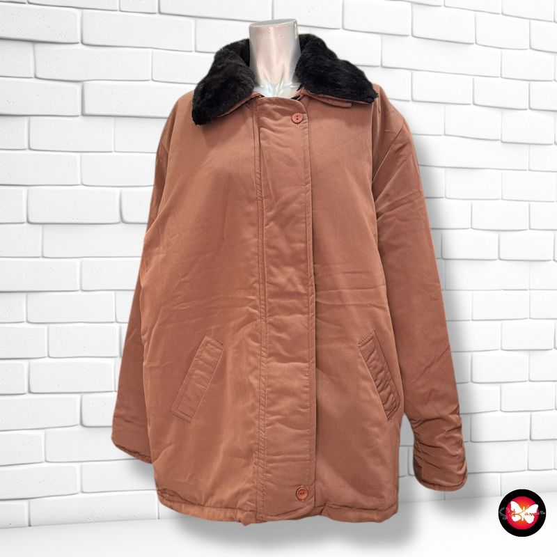 Chaqueta acolchada con pelo en el cuello Talla XXL