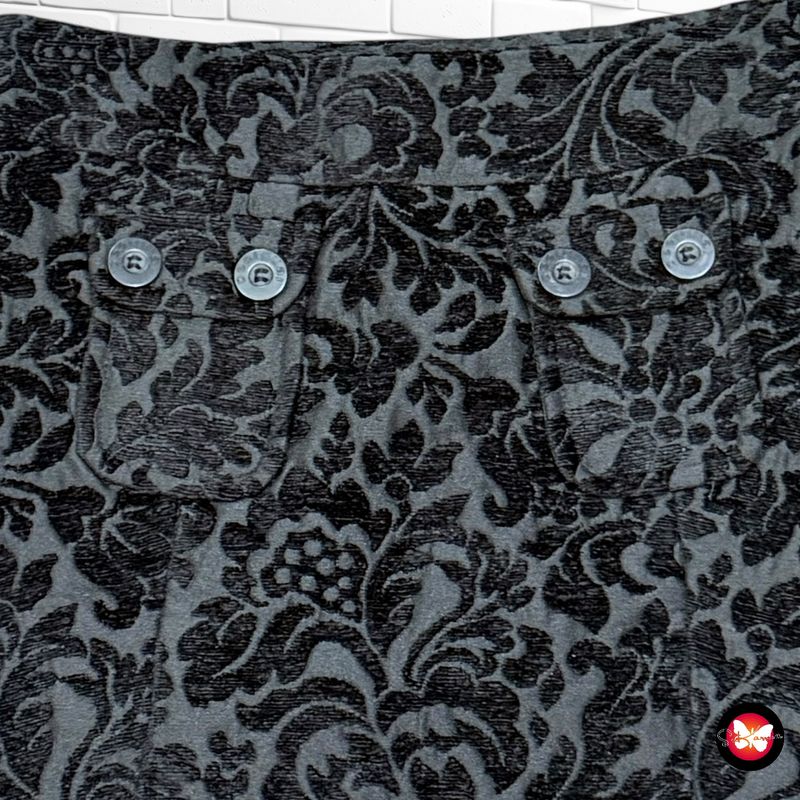 Falda DESIGUAL de brocado Talla 36