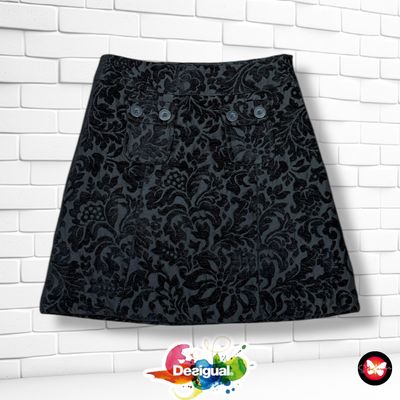 **HOY** Falda DESIGUAL de brocado Talla 36