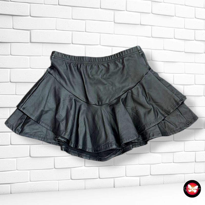 **HOY** Falda /short engomada SHEIN Talla XS