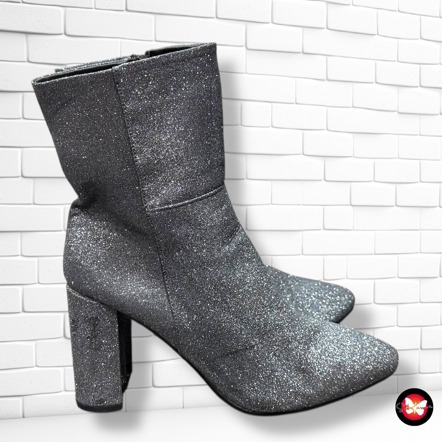 **HOY** Botines de noche con purpurina T41