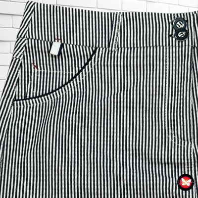 **HOY** Falda vaquera de rayitas BUGARRI Talla M