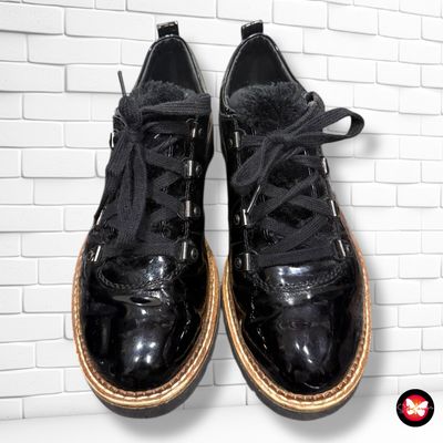 **HOY** Zapatos acharolados T38