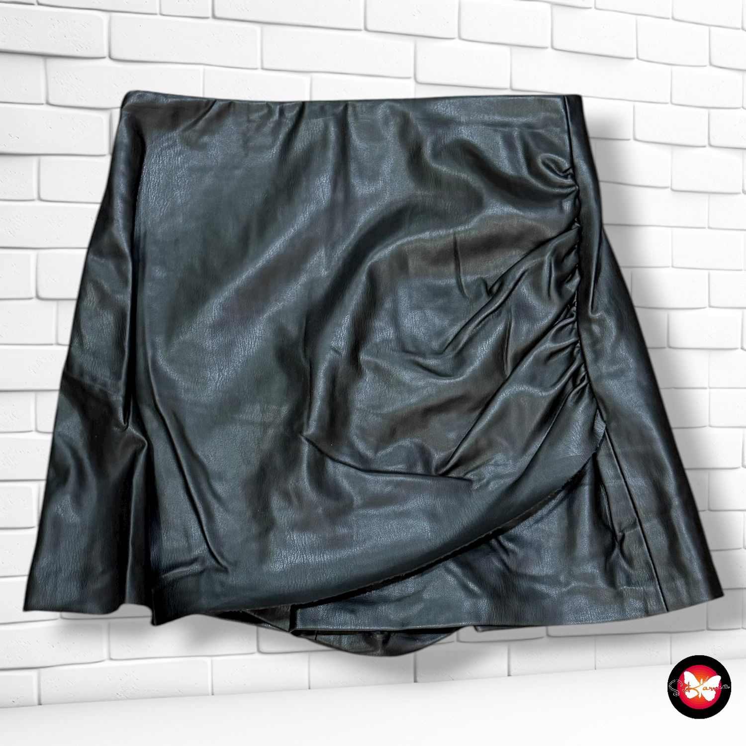 Falda / short de piel sintética ZARA Talla XS