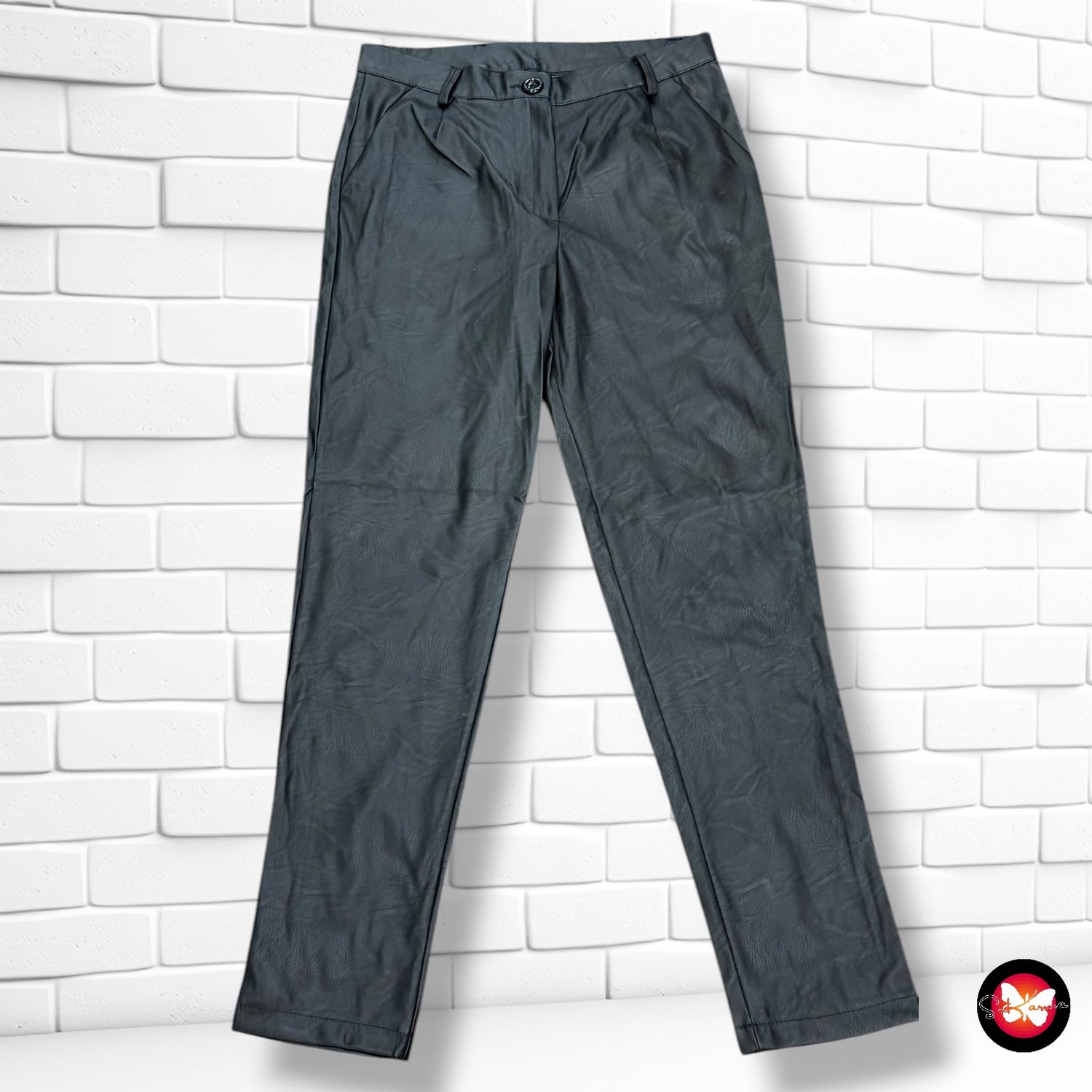 **HOY** Pantalón de piel sintética Talla S