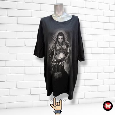 **HOY** Camiseta Rock Unisex “GUERRERA” Talla 5XL