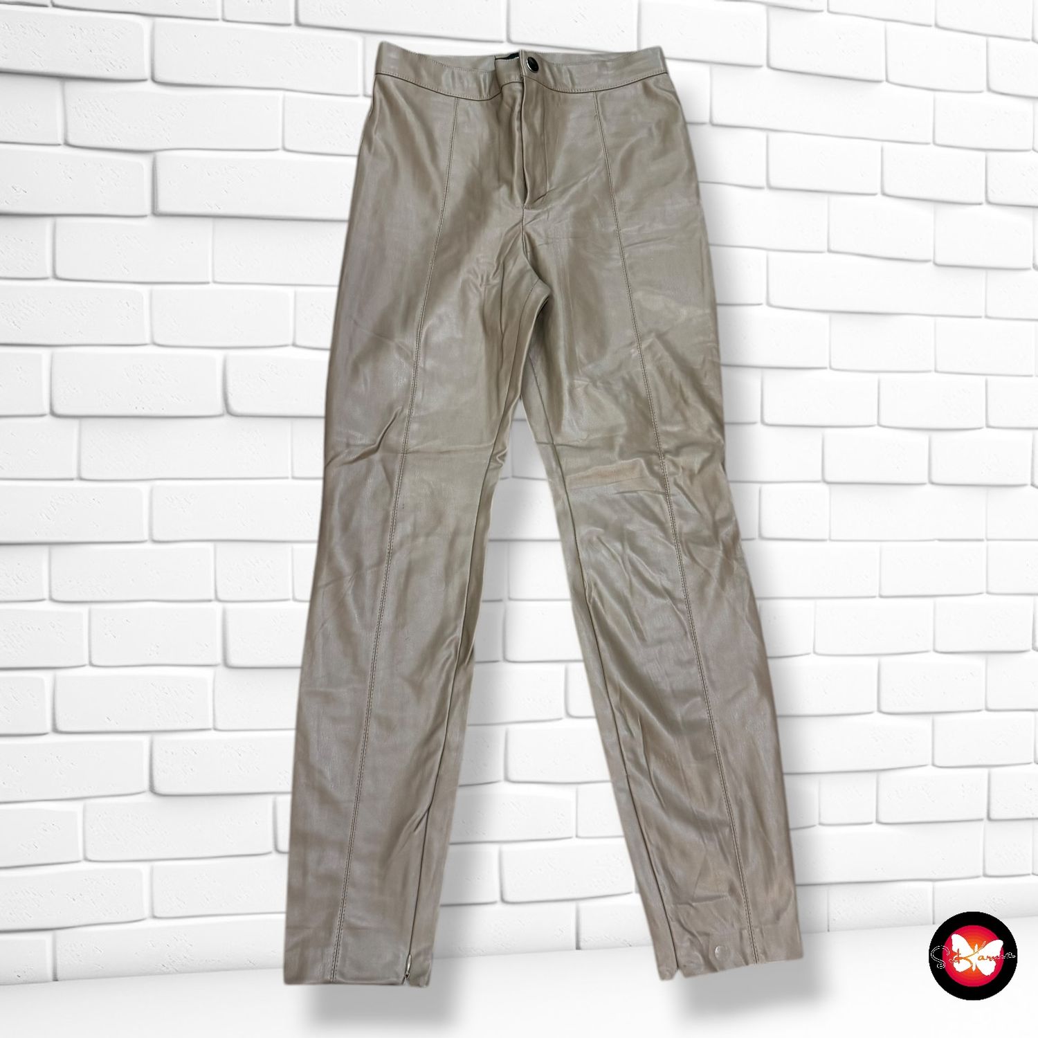 **HOY** Pantalón de piel sintética ZARA Talla M