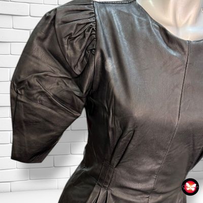 Vestido de piel sintética con mangas abullonadas Talla S