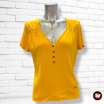 **HOY** Jersey de manga corta con brillito Talla M