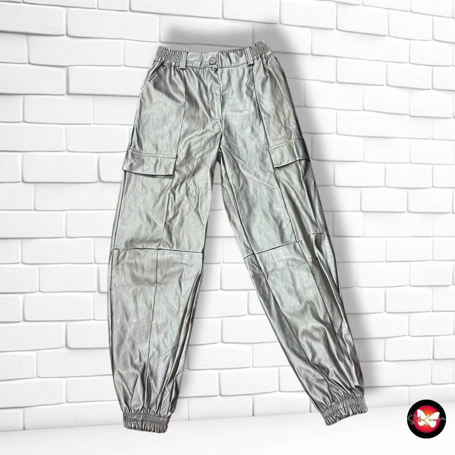 **HOY** Pantalón cargo de piel sintética GUTS &amp; GUSTO Talla M
