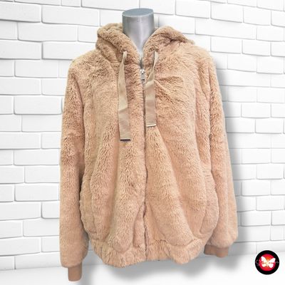 **HOY** Abrigo corto de pelo PULL&amp;BEAR Talla M