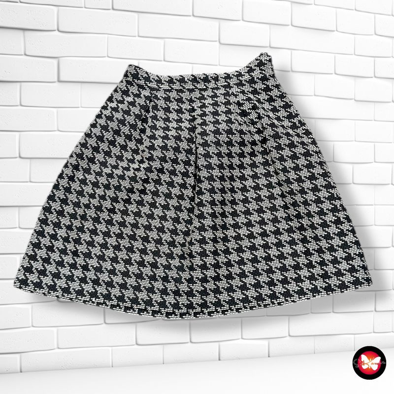 **HOY** Falda tipo ceremonia Talla M