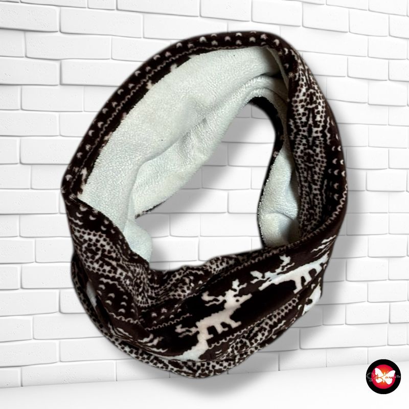 **HOY** Cuello de terciopelo y polar estampado navideño