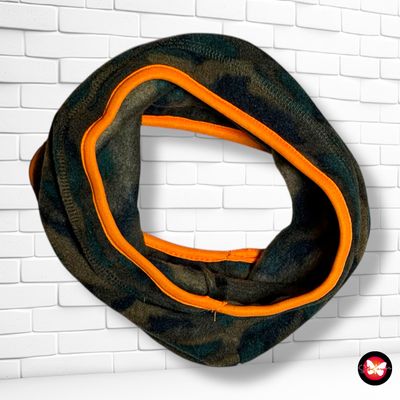 **HOY** Cuello de polar estampado militar