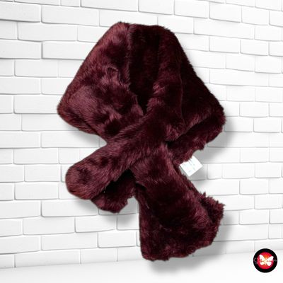 **HOY** Estola de pelo con pasador