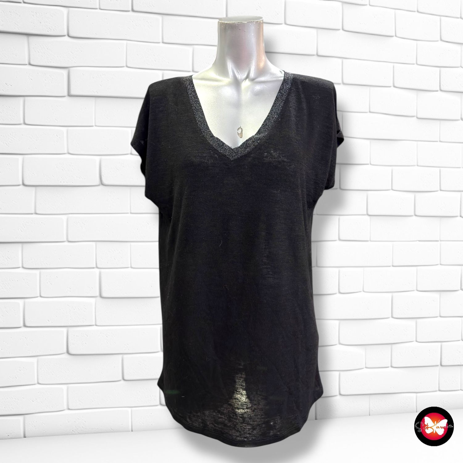 **HOY** Blusa de noche con alas brillo en la espalda MC LORENE Talla Única