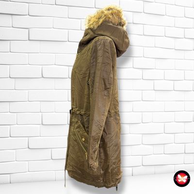 Parka con pelito BERSHKA Talla M