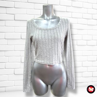 **HOY** Jersey cropped peludito SHEIN Talla S