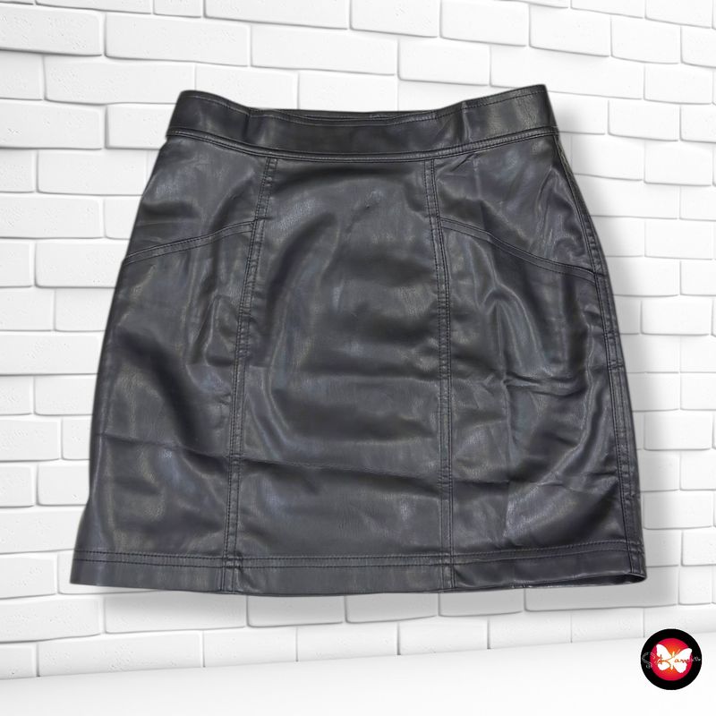 **HOY** Falda de piel sintética H&amp;M Talla 40 (pequeña)