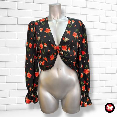 **HOY** Blusa cropped con flores TOP SHOP Talla 40